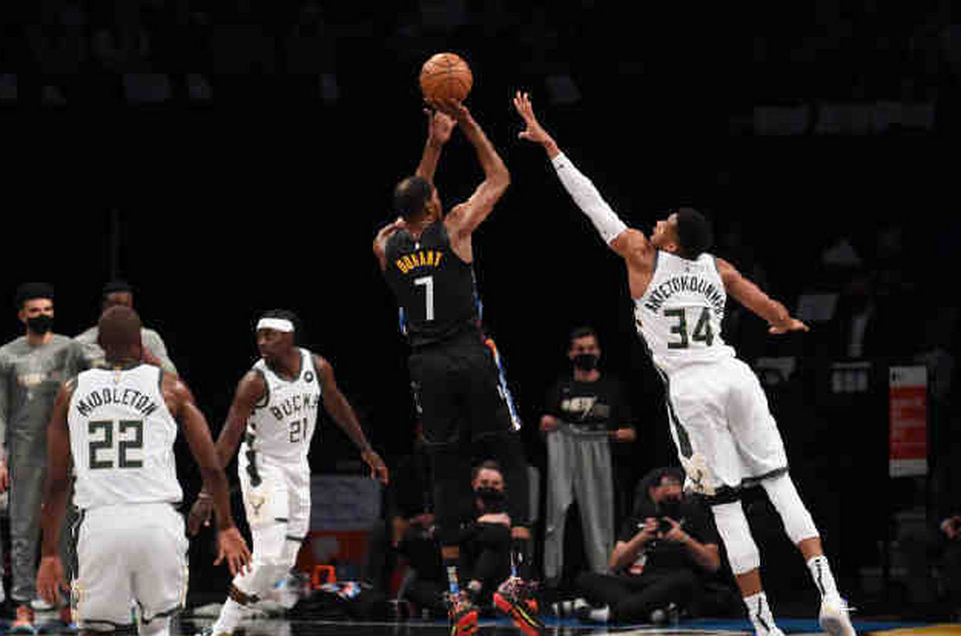 星空体育中国-穆德里克禁赛  第2张